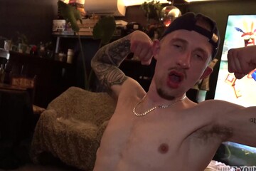2 AMATEUR CHAV FUCK AND XBOX SESSION